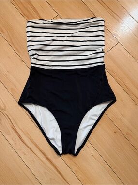 Victoria’s Secret Strapless One Piece Swimsuit
